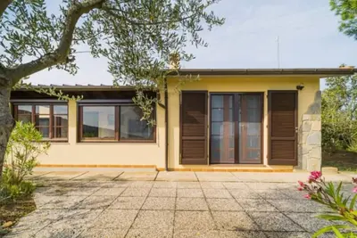 Image de Independent villa with splendid sea view terrace