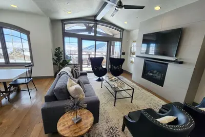 Image de Now Booking! The Best Views on Fairway Mountain