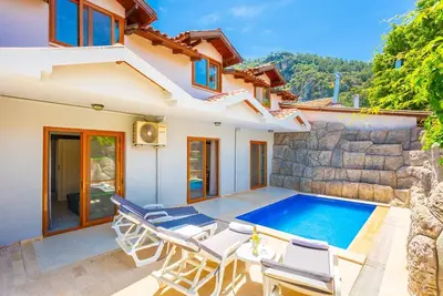 Villa Emel Paradise - Trois Chambres Maison, Couchages 7