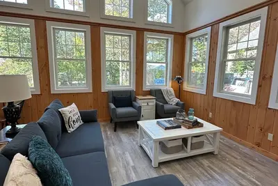 Image de Boreal Cottage: Serene home in seaside village, steps to Acadia National Park