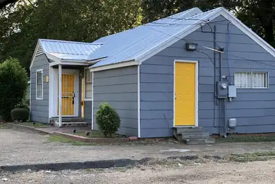 Image de Private Entire Home 3br/1bth