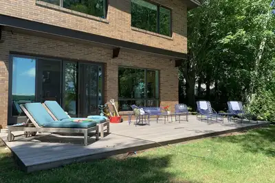 Image de Modern Leland Cottage on North Lake Leelanau Lakefront 3 bed 4 bath