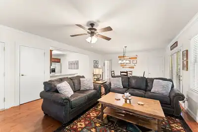 Image de Chattahoochee River House 1- Just Hop, Skip and Jump to the Helen Festhalle!