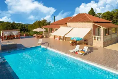 Villa Psaropouli Large Private Pool, A/C, WiFi