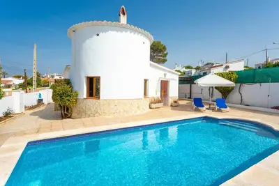 Villa Maria Large Private Pool, A/C, WiFi
