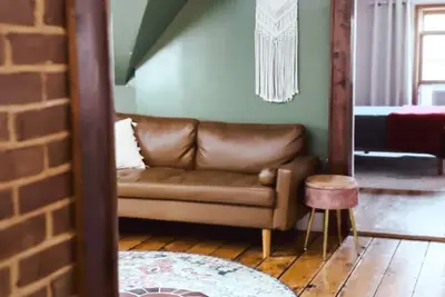 Image de The Attic: 2br - 1bth - 4 guests