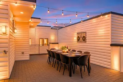 Image de Gorgeous West Nashville Home - Rooftop Deck