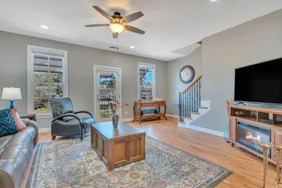 Image de Lake Carolina Harborside Executive Condo 3bd 2. 5ba