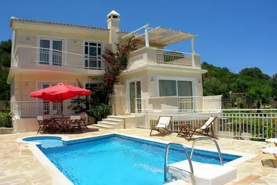 Image de Villa Callistemon - Quatre Chambres Villa, Couchages 9