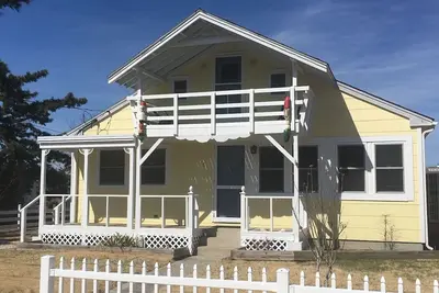 Image de 7 Felton - Just two blocks to the beach!