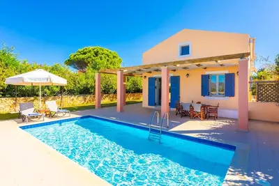 Maria Beach House - Trois Chambres Villa, Couchages 7