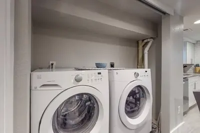 Private Two-Bedroom Lower Unit in Denver