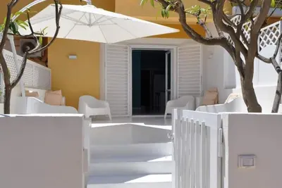 Image de Villa Glicine just 30 meters from the sea