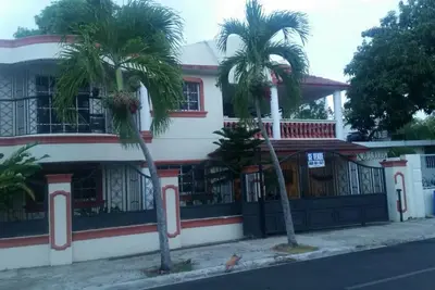 Image de A private house on a second level, all rooms have air