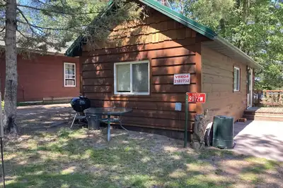 Image de Great vacation getaway on premier lake! !