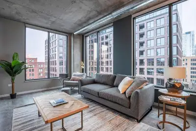 Image de Mod West Loop 2br w/ Gym, Pool, W/D, nr. Fulton Market, by Blueground