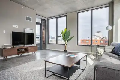 Image de Hip West Loop 2br w/ Gym, Pool, near Fulton Market, by Blueground