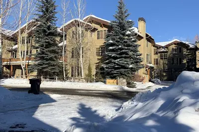 Image de Luxury townhouse with Baldy Views, walk to town/River Run Lodge