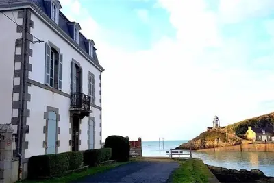 Image de Grande villa de 140m², avec vue splendide sur le port de Dahouët.