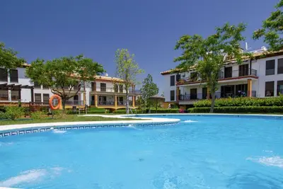 Image de HEN001Stunning Garden Apartment