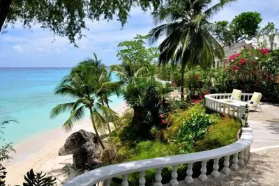 Image de Secret Cove 4 | Beach Front - Located in Tropical Saint James with House Cleaning Included