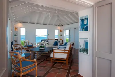 Villa Cap au Vent  | Ocean Front - Located in  Tropical Pointe Milou with Private Pool