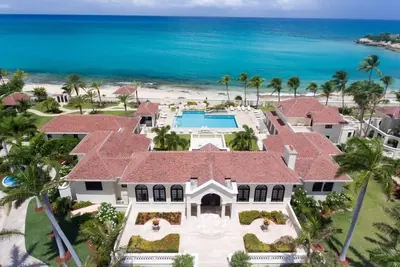 Villa Le Chateau des Palmiers | Beach Front - Located in  Magnificent Plum Bay with Private Pool