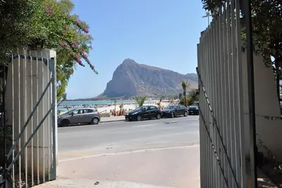 Image de Villa Faro sea front and private garden