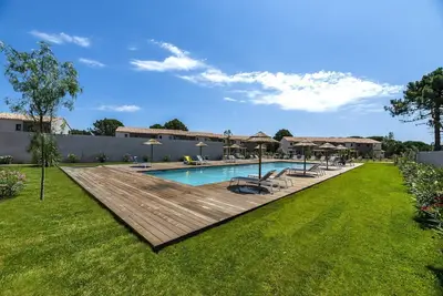 Image de Villa cosy à Cala Rossa, à 700m de la plage!