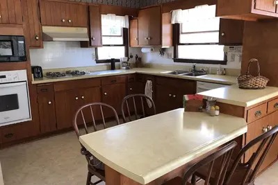 Image de Rural Acreage, entire house, 20 min. to Iowa City