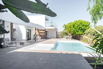Image de Villa full équipée de 6 à 8 personnes située à Lajares
