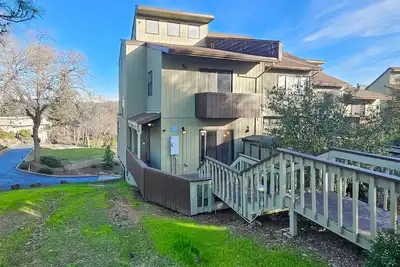 Image de Ideal Golf Getaway Near the Lake & Yosemite Valley W/ Shared Pool & Sport Courts