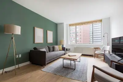 Image de Sleek FiDi 1br w/ Gym, Doorman, nr. Wall Street & Wtc, by Blueground