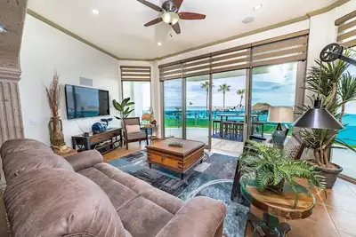 Image de Esmeralda Beach Resort 3 Bedrooms Condo B 103