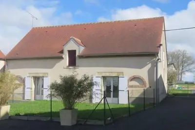 Image de Gîte familial à la ferme avec jardin clos, proche Forêt d'Orléans et étangs, lits faits, jeux enfants