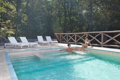 Image de Villa Daniela with Swimming pool, Wellness Area, Garden and Sea View