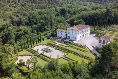 5 bedroom villa rental near Lucca - Tuscany