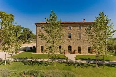 Image de Luxury villa Tuscany for rent, large tuscan villa to rent, villa with pool and views tuscany Italy