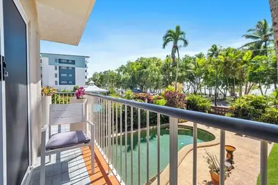 Image de Sand Cay Beachfront Apartment 1 - 2 Bedrooms