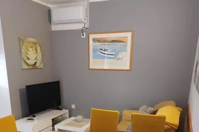 Image de Appartement de deux chambres avec air conditionné Novalja (Pag) (A-13033-c)