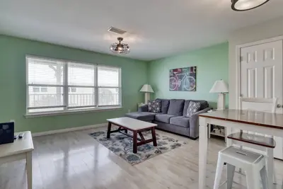 Image de Flash Sale! Three C's. Sleeps 6. Book Now.