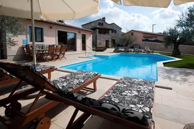 Image de Authentic Villa Ulika with a pool and a jacuzzi
