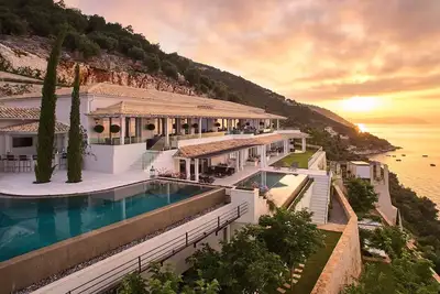 Image de Super Elite Corfu Villa | Villa Paradiso | 6 Bedroom | 2 Heated Infinity Pools | Gym | Steam Bath