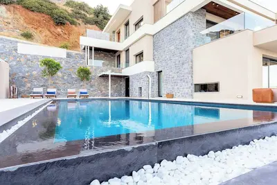 Image de Super Elite Crete Villa | 7 Bedroom | Villa Rodia Palace | Infinity Pool | Outdoor Kitchen | Sunken Fire | Stunning Cretan Villas By VillaMore