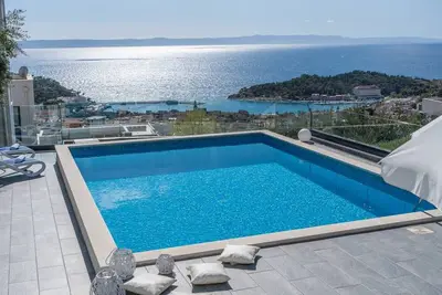 Image de Seaview villa Lea 5-bedroom villa with heated pool and amazing views of the city and sea