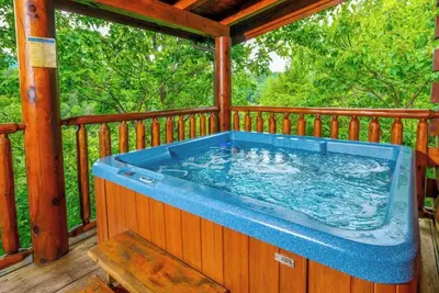 Image de Lucky Enough - Pet Friendly Cabin with Games to Keep Everyone Entertained!