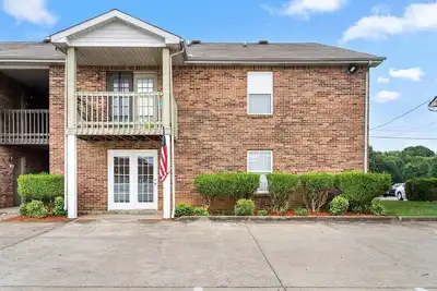 Image de Entire Home * Gate 1 * Close to Post