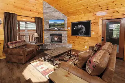 Image de Splash 'N More - Private Indoor Pool, Wi-Fi, & Game Room!