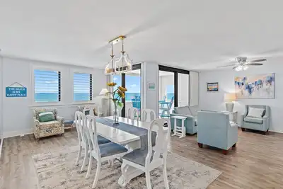 Image de Fantastic Beach View At Jetty East! 1 Free Beach Chair Set Up Daily!