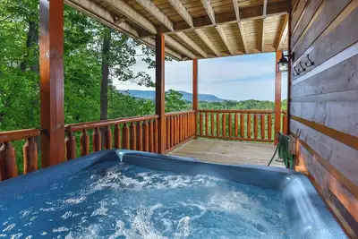 Image de My Runaway Wagon Retreat - Hot Tub & Mountain View